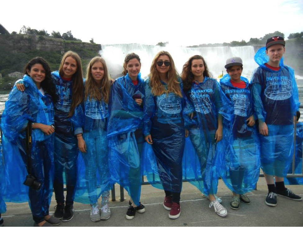 Destination Canada students visit Niagara Falls
